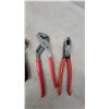 Image 2 : Assorted Hand Tools: Snap-on or mac Ratchet, Pliers, pry