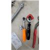 Image 3 : Assorted Hand Tools: Snap-on or mac Ratchet, Pliers, pry