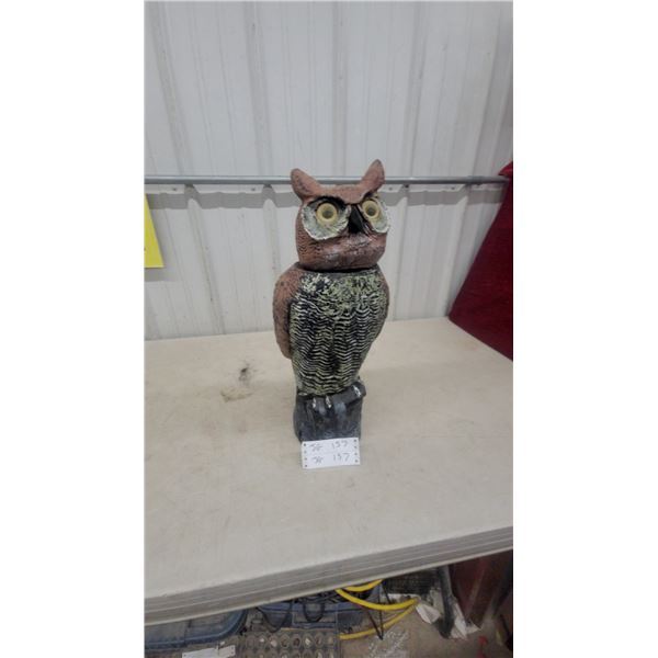Yard Owl Decoy, Plastic, 20” tall