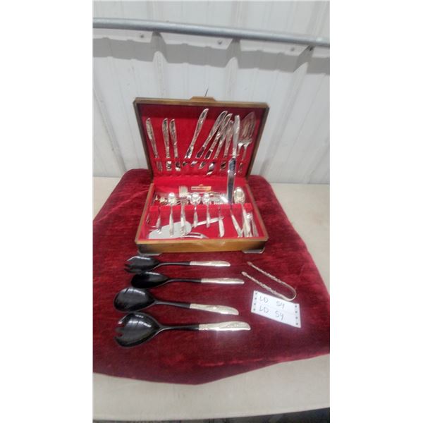 Rodgers Community Plate "Coronation" Silver-Plated Flatware Set in Wooden Chest With Serving Pieces