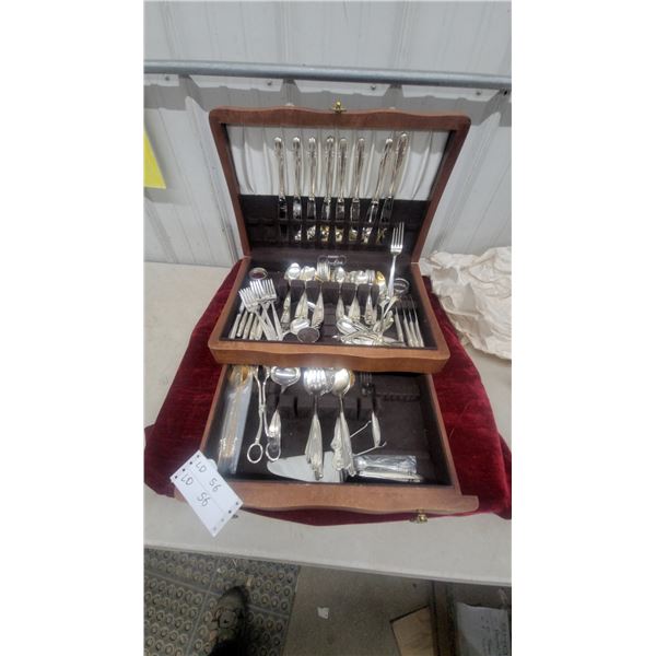 Ornate Baroque-Style Silver-Plate Flatware Set in Two-Tier Pacific Silvercloth Wooden Chest