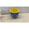 Image 7 : Ceramic Pitchers