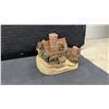 Image 3 : David Winter "Stratford House" Hand-Painted Tudor-Style Miniature Cottage, Coalport Cottages