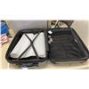 Image 10 : Swissgear Black Softside Suitcase and Carry-On