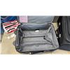 Image 7 : Swissgear Black Softside Suitcase and Carry-On