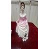 Image 2 : 2 Royal Doulton "Good Companion" and "southern belle Porcelain Figurines 9”+8”