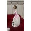 Image 4 : 2 Royal Doulton "Good Companion" and "southern belle Porcelain Figurines 9”+8”