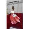 Image 8 : 2 Royal Doulton "Good Companion" and "southern belle Porcelain Figurines 9”+8”