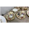 Image 3 : Hammersley and Co. Bone China Floral Tea Set with Gold Trim, Cups, Saucers, and Plates, 28 Pieces