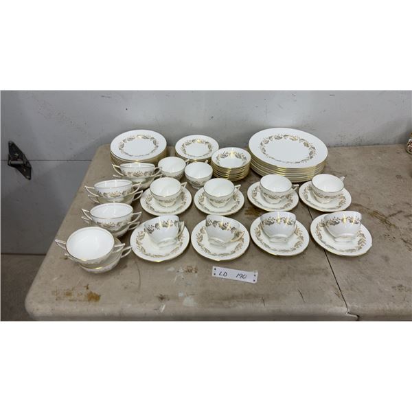 Minton "Corinthian" H.5218 Bone China Dinnerware Set, England, 58 Pieces