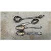 Image 17 : Vintage Silver-Plated Lot: Serving Trays, Coffee and Tea Sets, Bucket