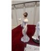 Image 3 : 3 Royal Doulton Figurine, harmony sleepy darling and top of the hill" 2) 8” 1) 4”