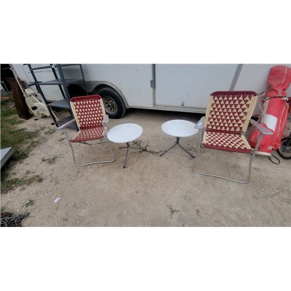 2 Vintage Folding Lawn Chair with Aluminum Frame and Red and Cream Woven Geometric Pattern and 2