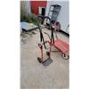 Image 2 : /Dolly and Red Single-Wheel Garden Wheelbarrow