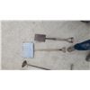 Image 2 : 5 yard hand tools Square-Point Shovel with D-Grip, Red Fiberglass Handle, Steel Blade