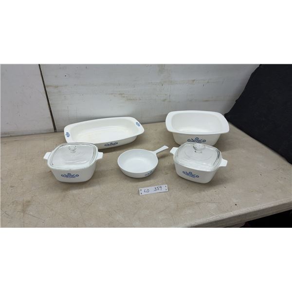 Vintage CorningWare Blue Cornflower Pyroceram 5-Piece Casserole Set and 2 Lids