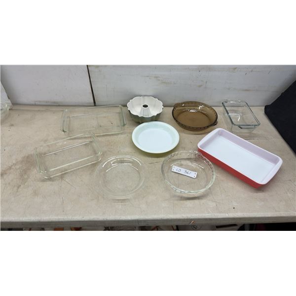 Assorted Vintage Bakeware Including Pyrex, Anchor Hocking Fire-King, Bundt Pan