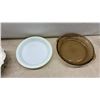 Image 4 : Assorted Vintage Bakeware Including Pyrex, Anchor Hocking Fire-King, Bundt Pan