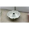 Image 7 : Assorted Vintage Bakeware Including Pyrex, Anchor Hocking Fire-King, Bundt Pan