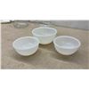Image 8 : Visions Amber Casseroles, Spring Blossom Green Bakers, and Custard Cups, Fire King Mixing Bowls