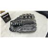 Image 9 : Rawlings Official American League Baseball Signed by Bobby Brown, Backpack, Fins, Glove