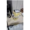 Image 5 : Hamilton Beach Electric Roaster Oven with Floral Pattern, Glass Lid and Wire Roasting Rack coffee