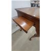 Image 7 : Queen Anne Style Side Table with Shell Carving and Cabriole Legs 25”×28”×18”