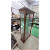 Image 2 : Traditional Dark Wood Curio Display Cabinet with Glass Doors and 5× Adjustable Glass Shelves