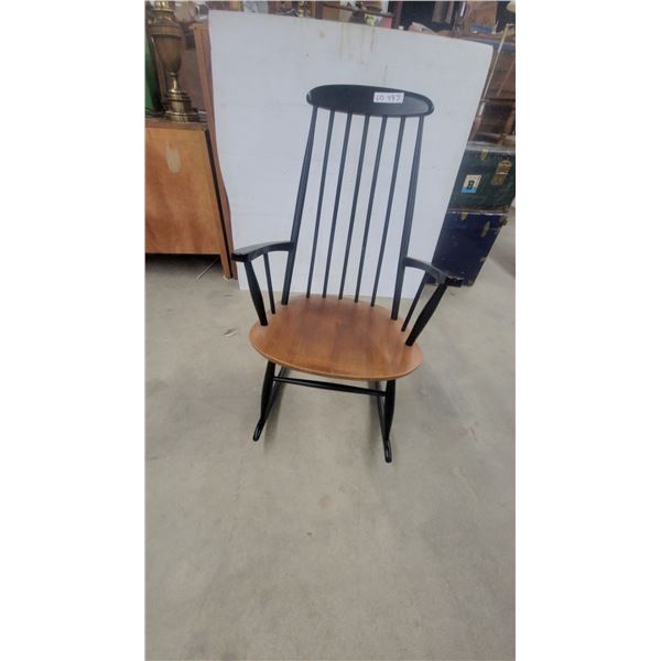 Mid-Century Comb-Back Windsor Rocking Chair with Black Frame and Natural Saddle Seat