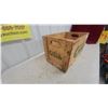 Image 2 : Vintage 1963 Orange Crush Wooden Bottle Crate, Property of Crush International Limited great cond.