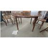 Image 2 : Maple Drop-Leaf Dining Table with 4 Windsor Chairs and Leaf