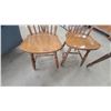 Image 7 : Maple Drop-Leaf Dining Table with 4 Windsor Chairs and Leaf