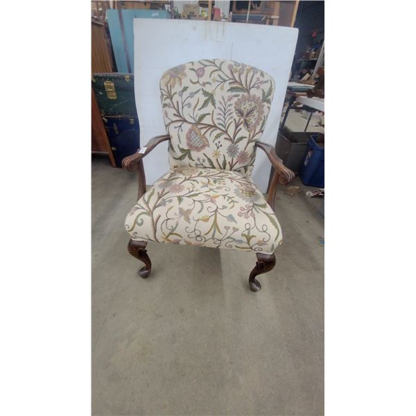 Floral Upholstered Armchair with Carved Wood Frame and Cabriole Legs