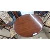 Image 2 : Mahogany Pedestal Dining Table with 4 Lyre-Back Chairs and Leaf