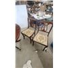 Image 7 : Mahogany Pedestal Dining Table with 4 Lyre-Back Chairs and Leaf
