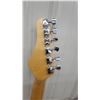 Image 10 : Behringer iAXE393 Black Electric Guitar with Maple Neck, White Pickguard and Soft Gig Bag