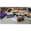Image 6 : 25 pair Sunglasses Collection w/ Casses