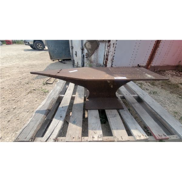 Large Antique Rusted Metal Anvil with Long Pointed Horn and Flat Working Face 42”×12”×12”