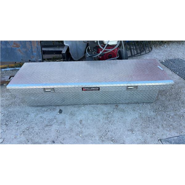 Challenger Deflecta-Shield Aluminum Products Locking Truck Bed Tool Box, 2 Latches, 2 Clamps and