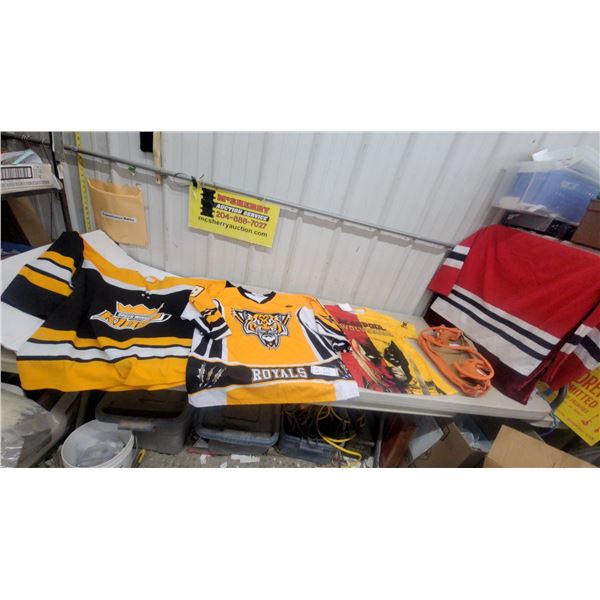 Athletic Knit Hockey Jerseys, South Winnipeg Kings and Royals, Size Large