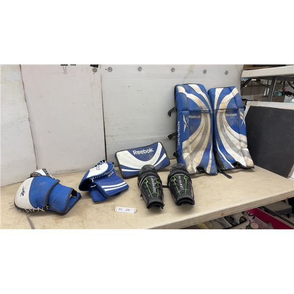 Reebok Youth Hockey Goalie Set: Shin Pads, Blocker, Catcher