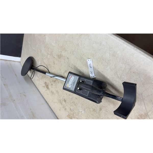 VLF Treasure Meter Metal Detector with Sensitivity Gauge, Pistol Grip, and Circular Search Coil