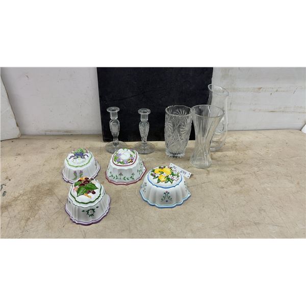 Four Le Cordon Bleu by Franklin Mint 1986 Porcelain Molds, Crystal Candlesticks, Vases