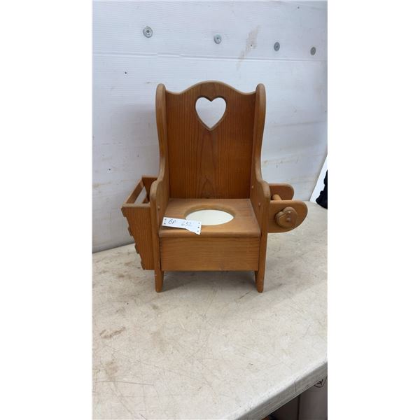 Wooden Potty Chair with Heart Cutout, Side Basket, and Toilet Paper Holder