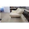 Image 5 : Cream Leather/leather style comfy Armchair