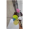 Image 5 : Multi-Color Floor Lamp with 4 Adjustable Heads: Pink, White, Green, and Blue Shades