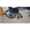 Image 2 : Drive Medical Bariatric Wheelchair with Detachable Footrests