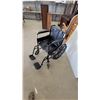 Image 4 : Drive Medical Bariatric Wheelchair with Detachable Footrests