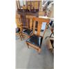 Image 7 : Round 1/4 cut oak Dining Table 29” High 48” diameter with 6 chairs including 2 captains