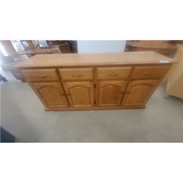 Oak Wood Dresser/buffet/ t.v stand 32”×69”×17.6”